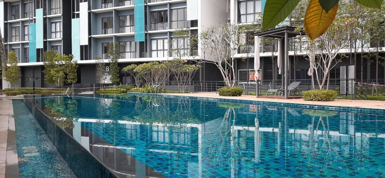 Cozystay @ Core Soho Suite Klia Sepang Ngoại thất bức ảnh